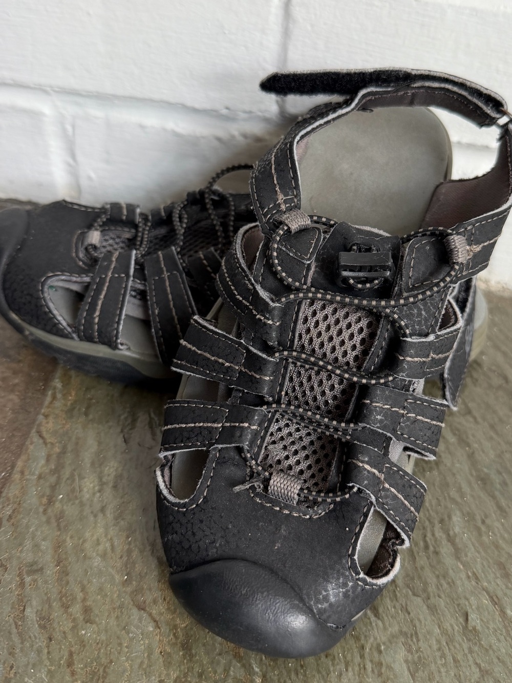 Eddie Bauer sport sandals